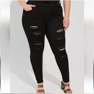 Torrid Black Distressed Bombshell Skinny Jeans Sz 14s